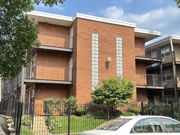 4547 N Dover Street , Unit 3C, Chicago, IL 60640
