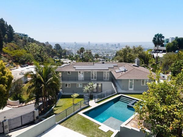 1404 Devlin Dr , Los Angeles, CA 90069