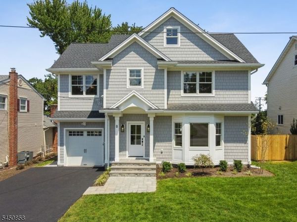 8 Pine Tree Ter, Madison, NJ 07940