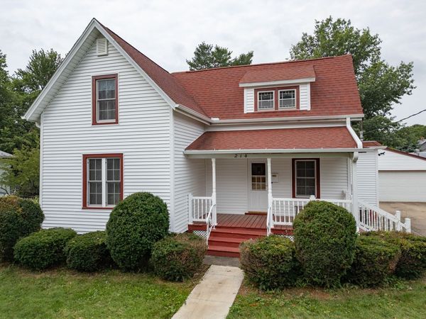 214 S Ridge Street, Cambridge, IL 61238