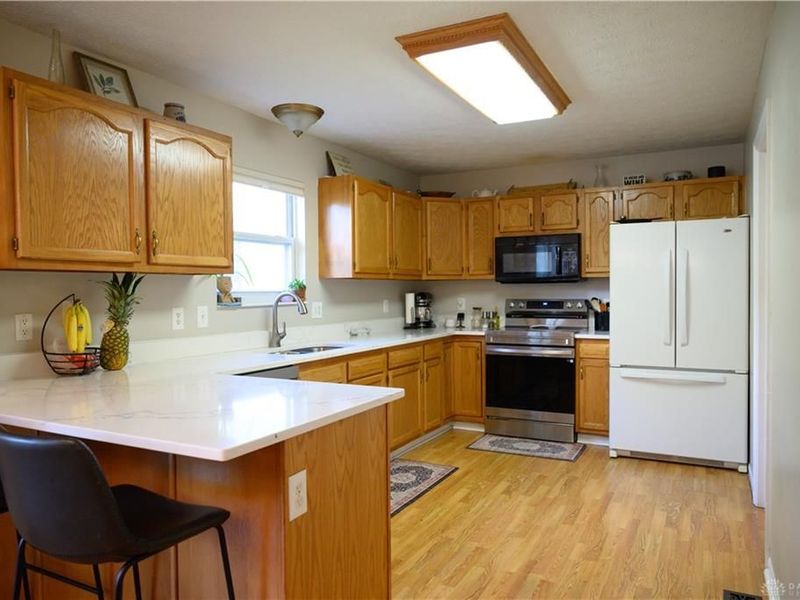 4320 Softwood Lane, Dayton, OH 45424 Photo 3