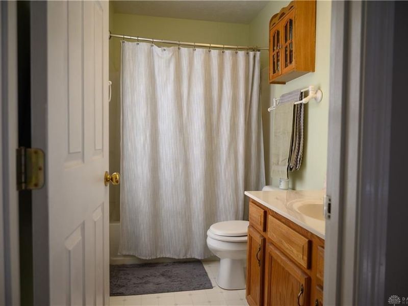 4320 Softwood Lane, Dayton, OH 45424 Photo 9