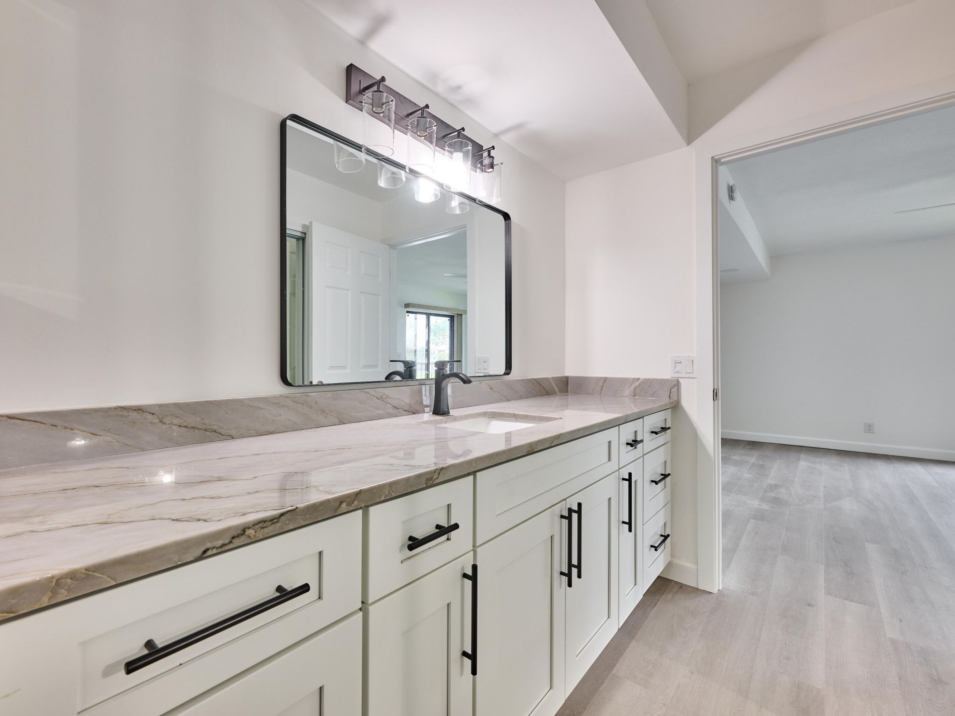 6193 Pointe Regal Circle, Unit 306, Delray Beach, FL 33484 Photo