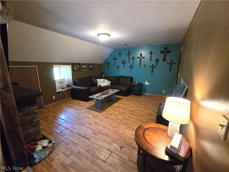 8725 State Route 7, Williamsfield, OH 44093 Photo 11