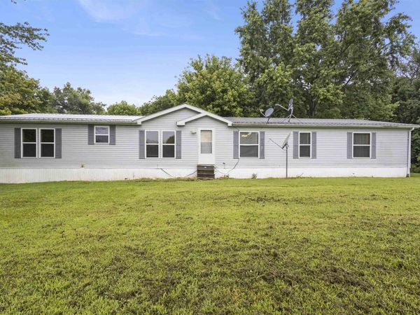6952 W PLEASANT HILL Road, Murphysboro, IL 62966