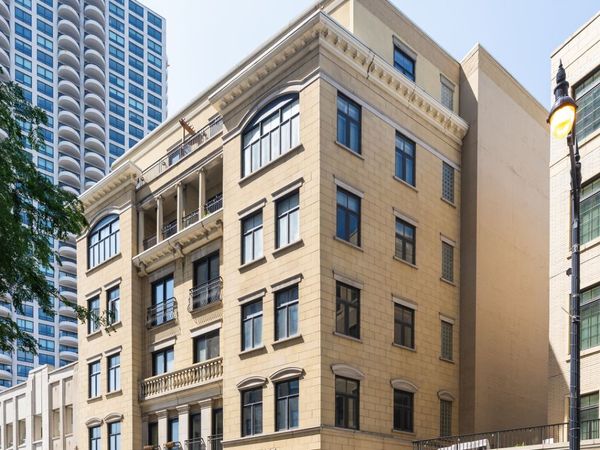 2042 N CLARK Street , Unit 2N, Chicago, IL 60614