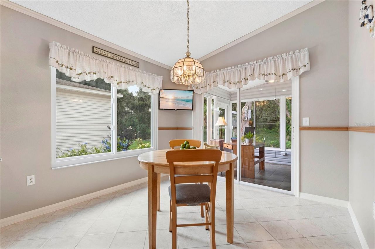 842 Old Oaks Lane, Leesburg, FL 34748 Photo