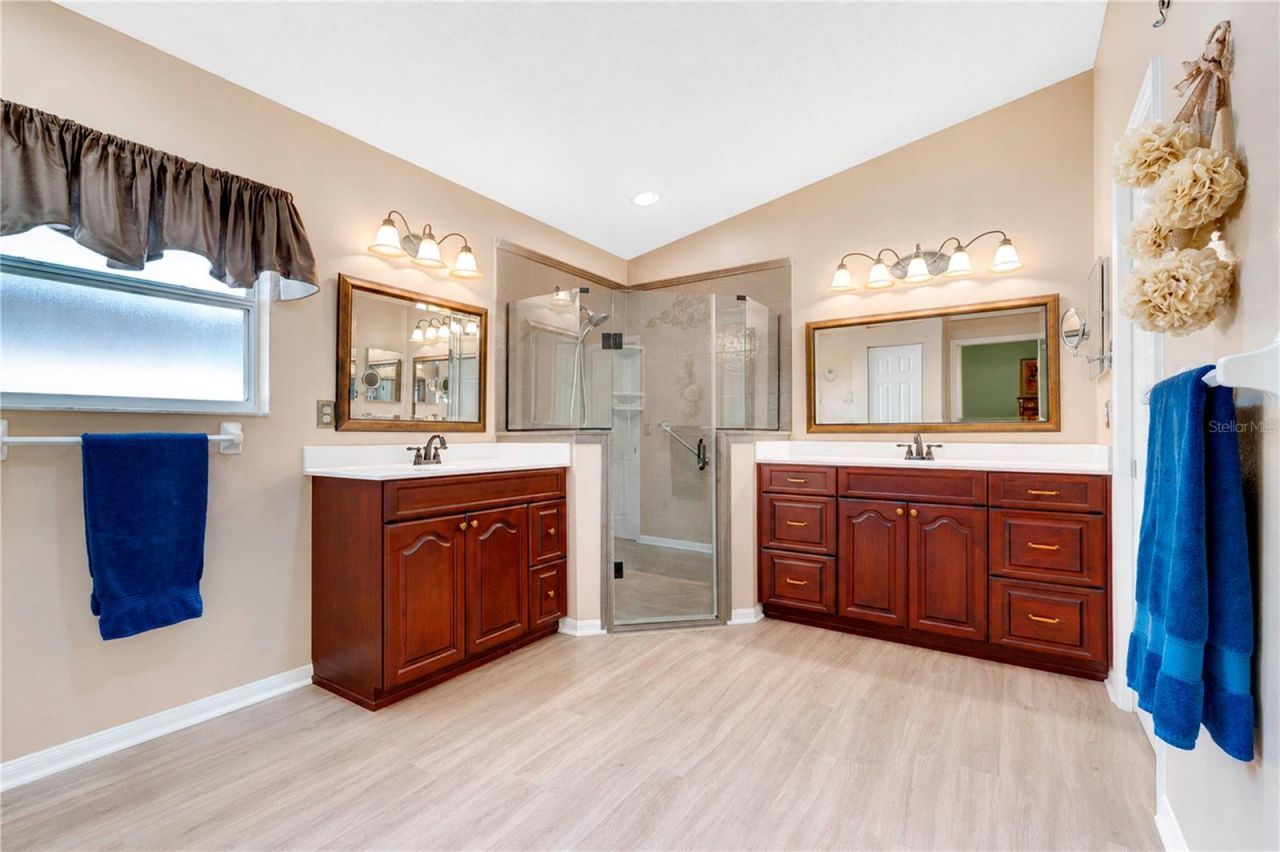 842 Old Oaks Lane, Leesburg, FL 34748 Photo