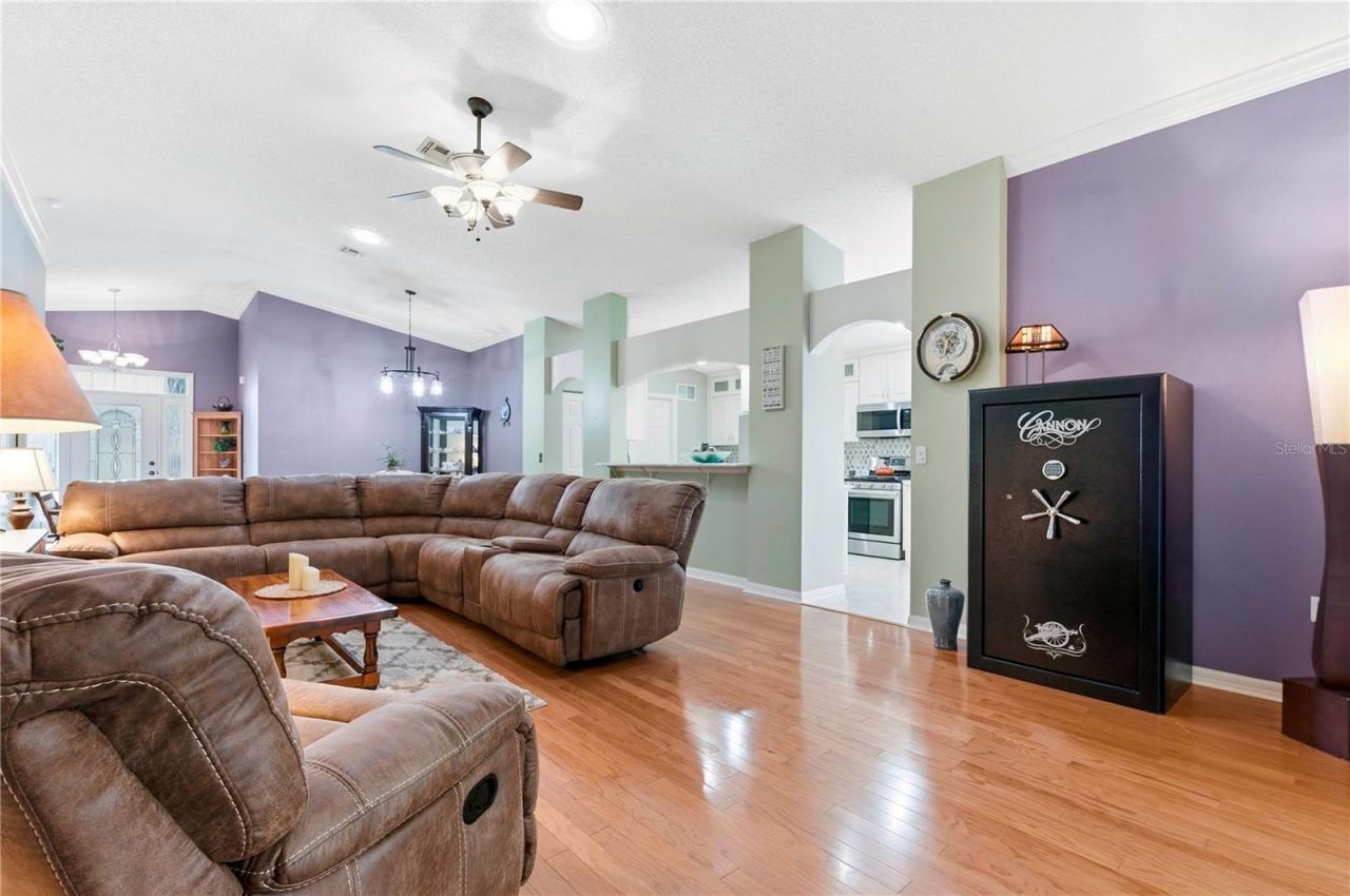 842 Old Oaks Lane, Leesburg, FL 34748 Photo