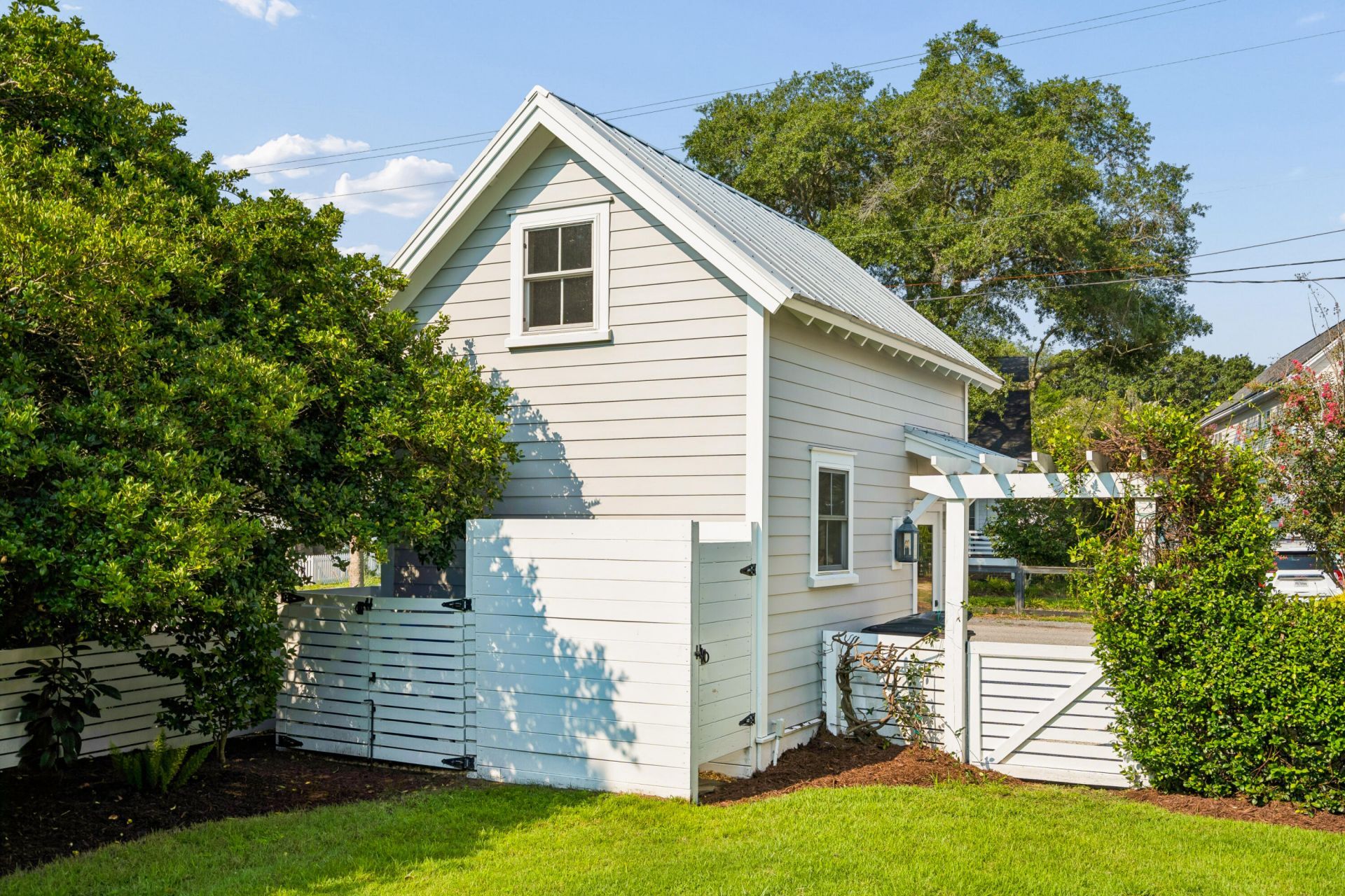 741 Winthrop Street Photo 76