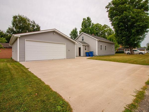 711 CHIPPEWA STREET, Merrill, WI 54452