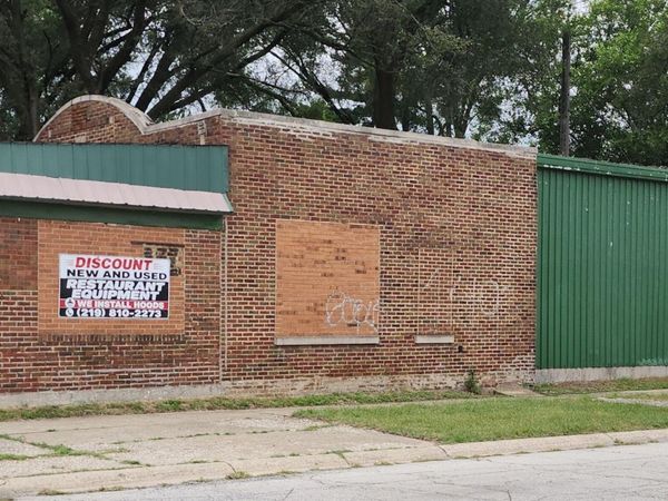 5600 W 5th Avenue , Gary, IN 46406
