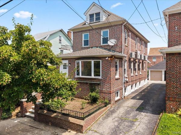 4084 Seton Avenue , Bronx, NY 10466