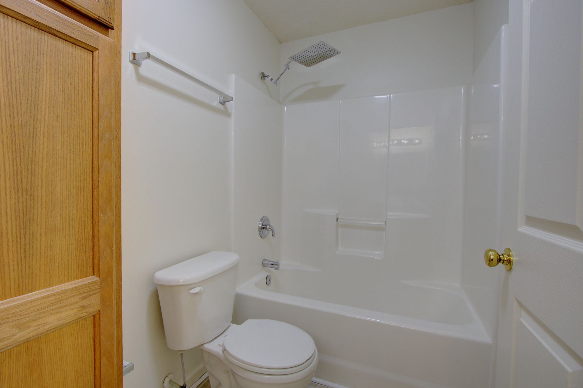 239 Dupont Way Photo 16