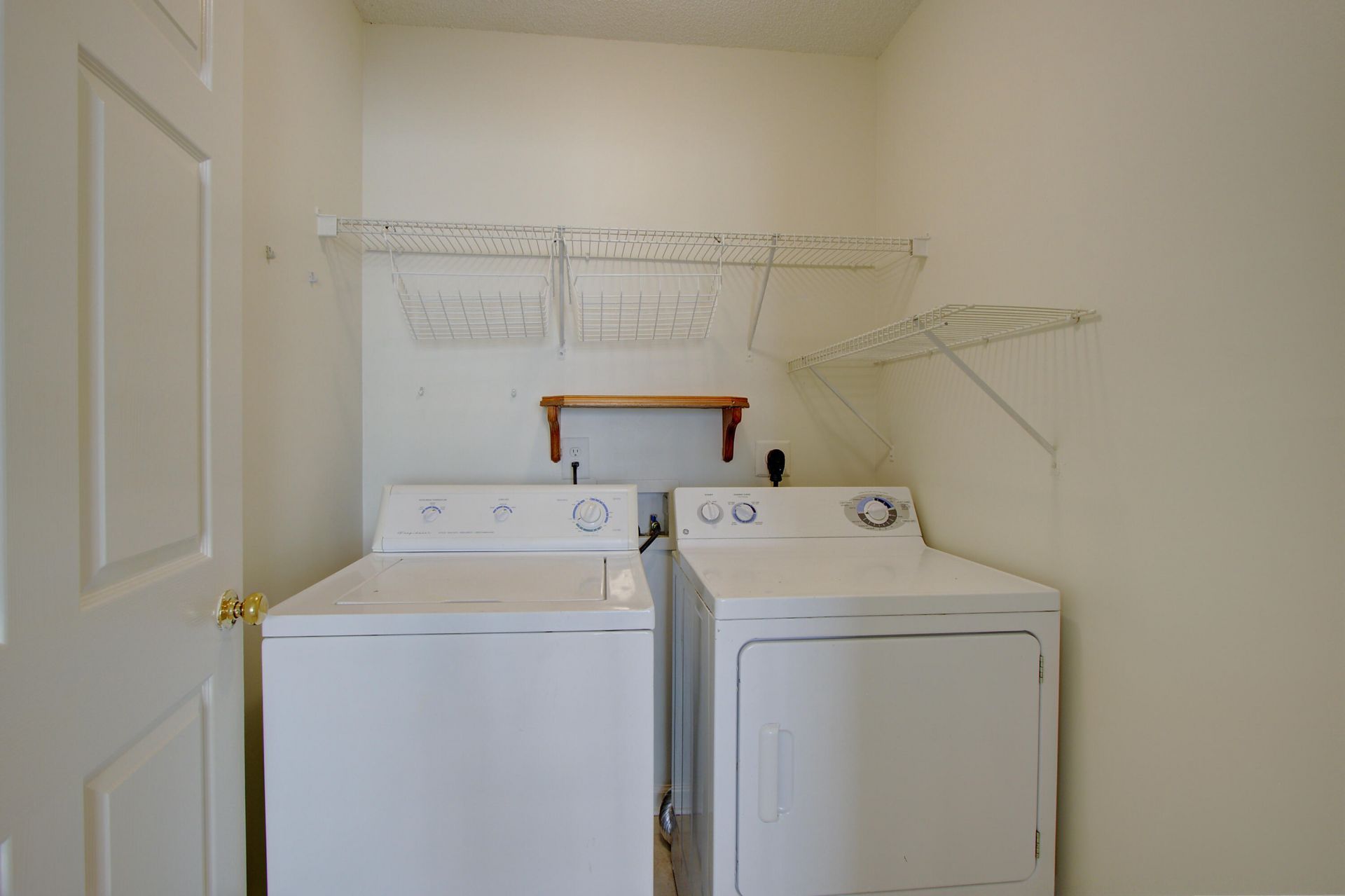 239 Dupont Way Photo 20