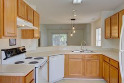 239 Dupont Way photo 4