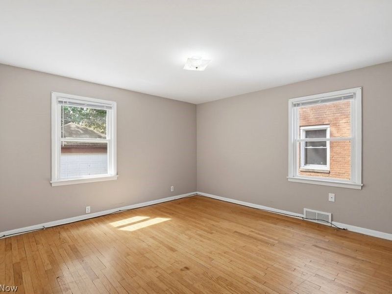 2384 Warrensville Center Road, University Heights, OH 44118 Photo 18