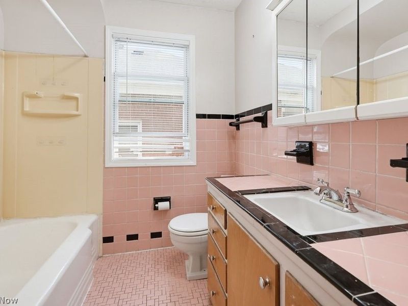 2384 Warrensville Center Road, University Heights, OH 44118 Photo 26