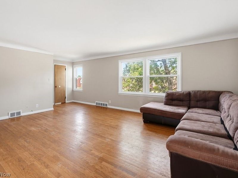 2384 Warrensville Center Road, University Heights, OH 44118 Photo 28