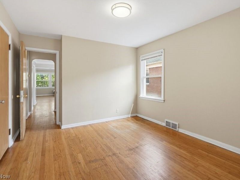 2384 Warrensville Center Road, University Heights, OH 44118 Photo 36