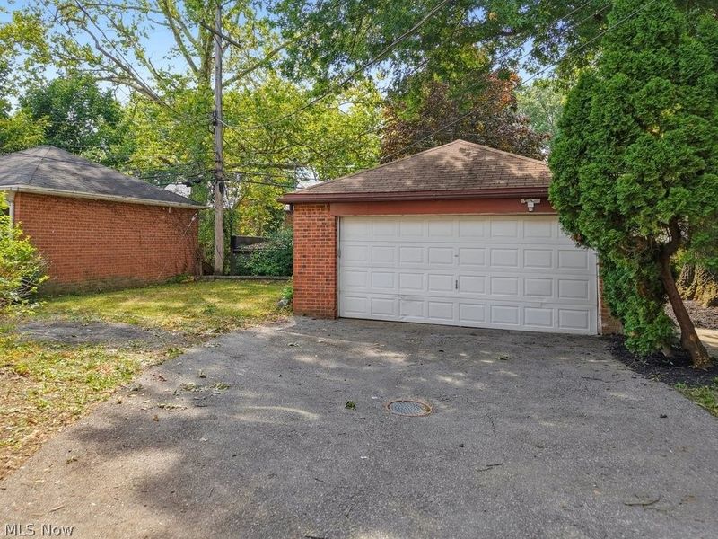 2384 Warrensville Center Road, University Heights, OH 44118 Photo 46