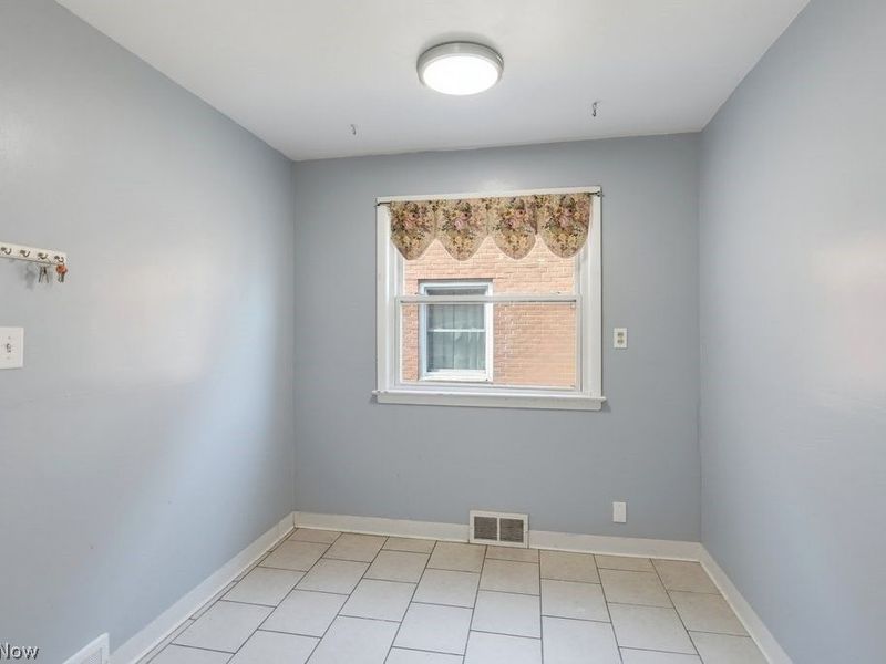2384 Warrensville Center Road, University Heights, OH 44118 Photo 6