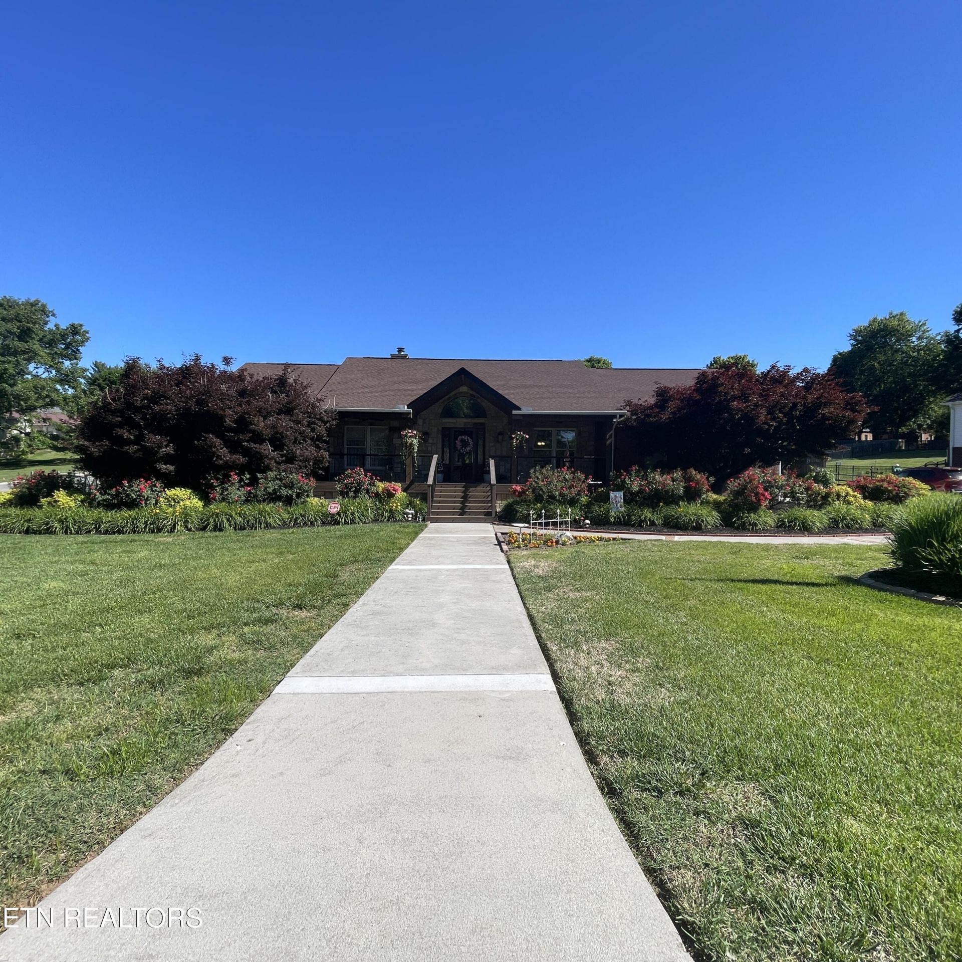905 Columbine Lea, Sevierville, TN 37862 Main Photo