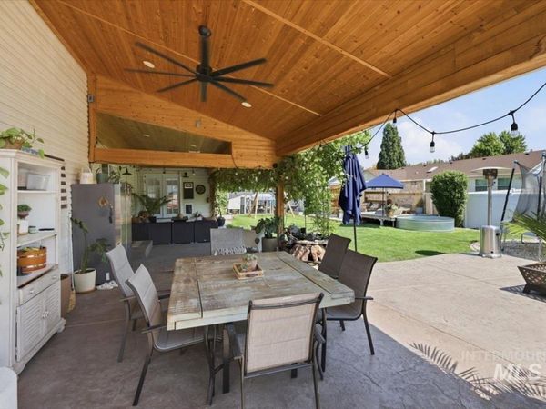 376 S Lodestone, Meridian, ID 83642