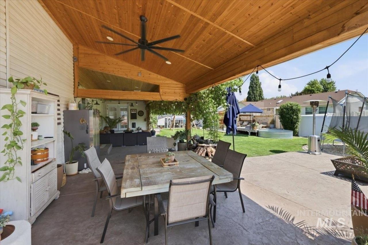 376 S Lodestone, Meridian, ID 83642 Main Photo