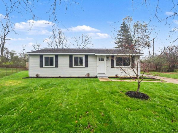 12 Faust Court, Ann Arbor, MI 48108