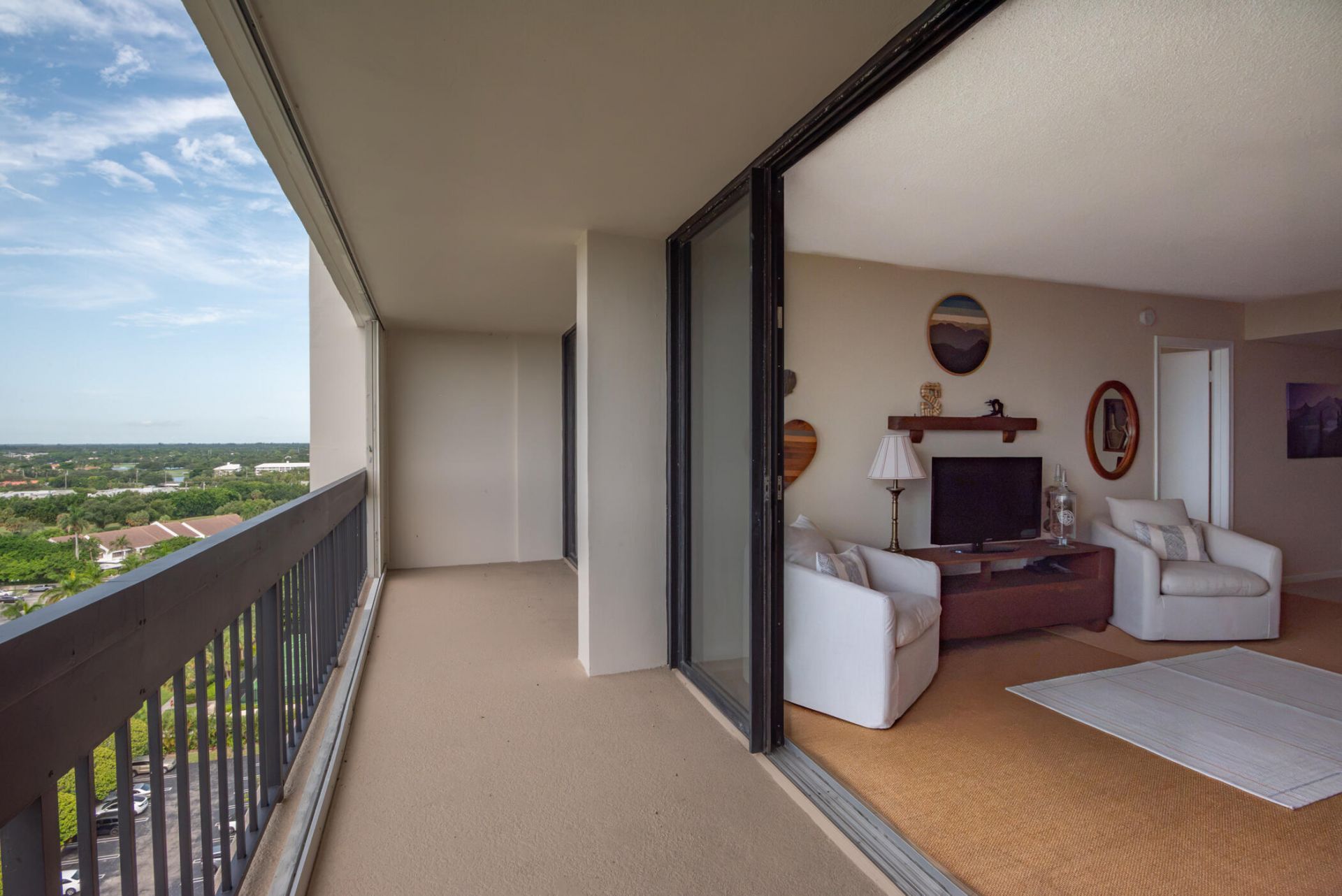 2400 Presidential Way, Unit 1505, West Palm Beach, FL 33401 Photo