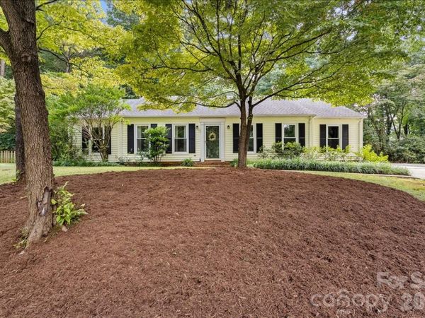 9614 Lone Oak Court, Charlotte, NC 28270