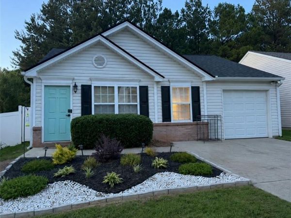 203 Oak Grove Lane, Acworth, GA 30102
