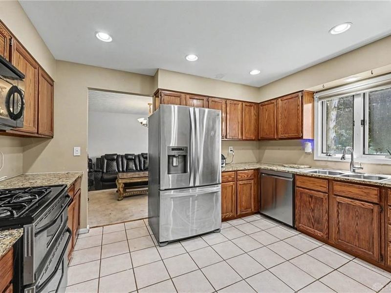 411 Darst Road, Beavercreek, OH 45440 Photo 12