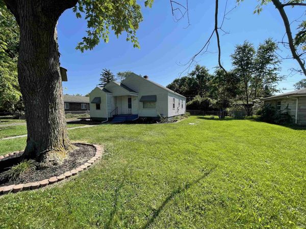 2710 S Hackley Street, Muncie, IN 47302