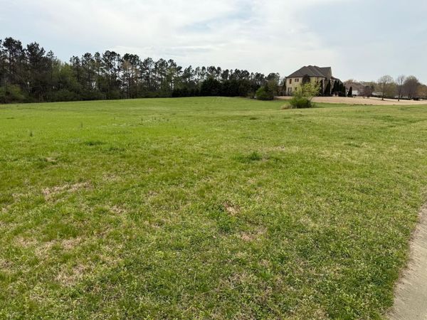 9943 LEGENDS DR, Collierville, TN 38139