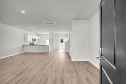 224 Harding Lane photo 4