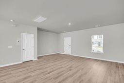 224 Harding Lane photo 4