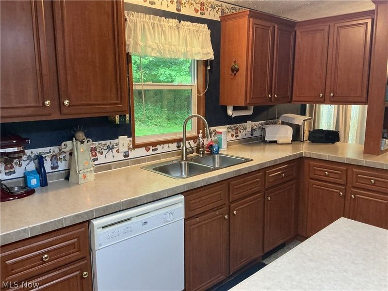 1290 Asbury Chapel Road, Hopewell, OH 43746 Photo 11