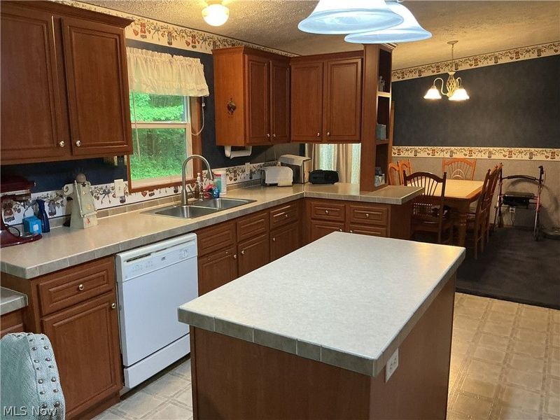 1290 Asbury Chapel Road, Hopewell, OH 43746 Photo 9