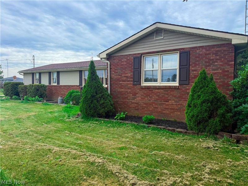 10155 Stookesberry Road, Lisbon, OH 44432 Photo 2