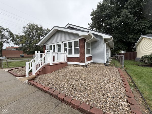 2402 Thompson, Terre Haute, IN 47802