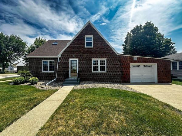 190 NE 1st Street, New Albin, IA 52160