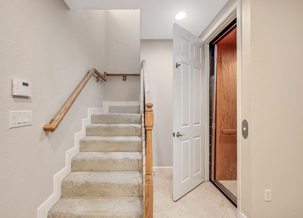 9778 Bowline Drive, Unit 201, West Palm Beach, FL 33411 Photo