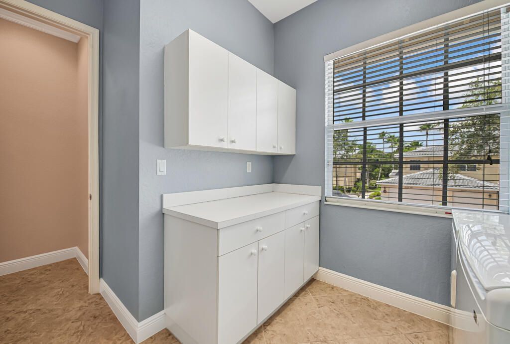 9778 Bowline Drive, Unit 201, West Palm Beach, FL 33411 Photo