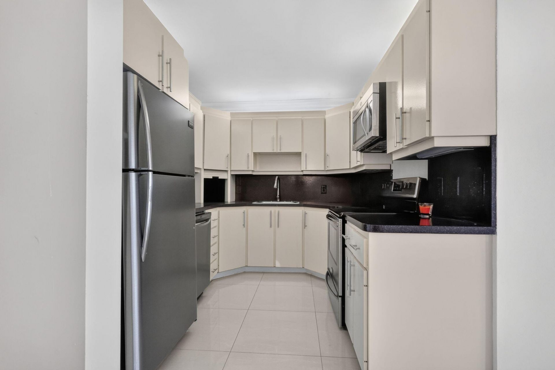 2500 NE 135th Street, Unit C1011, North Miami, FL 33181 Photo
