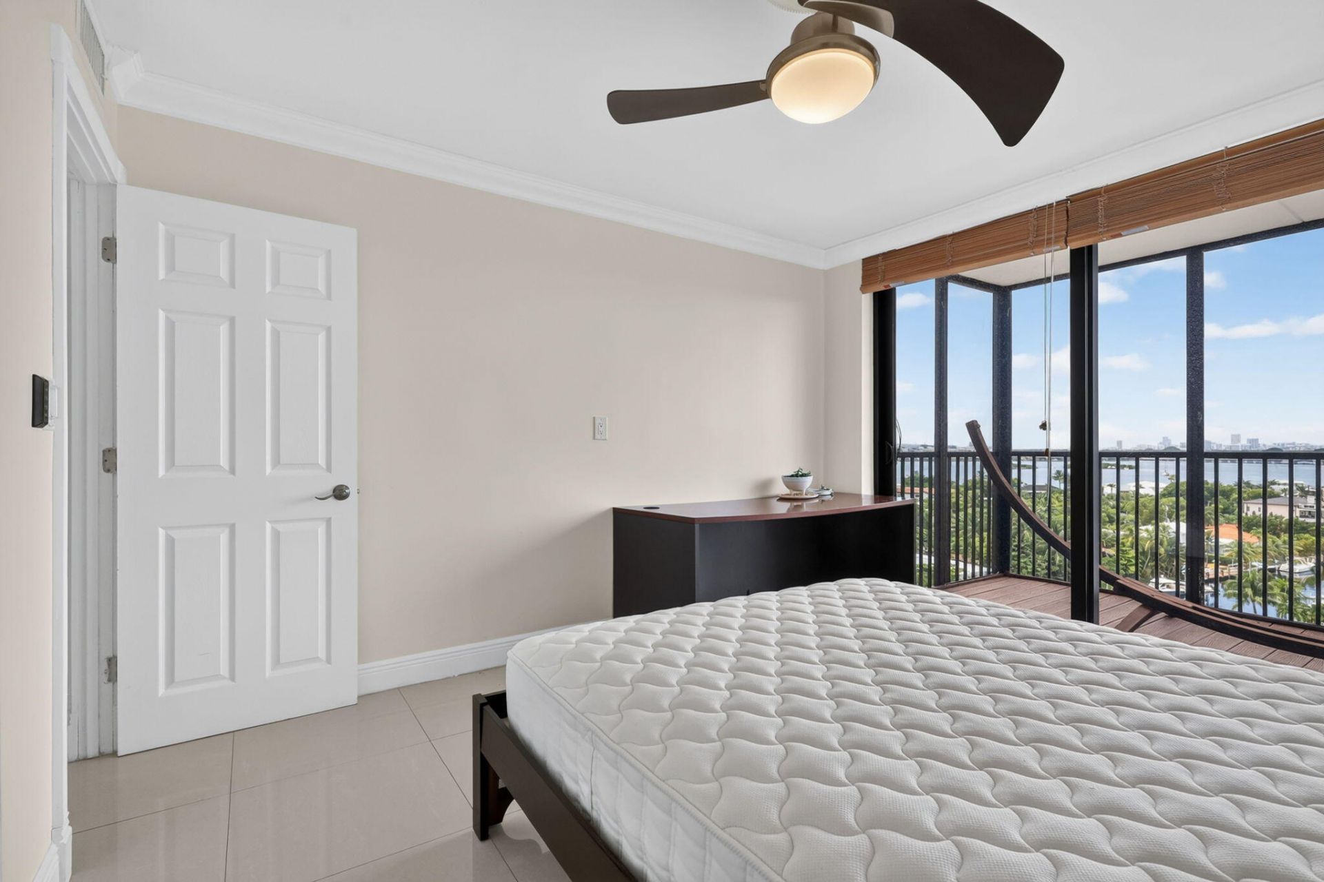 2500 NE 135th Street, Unit C1011, North Miami, FL 33181 Photo