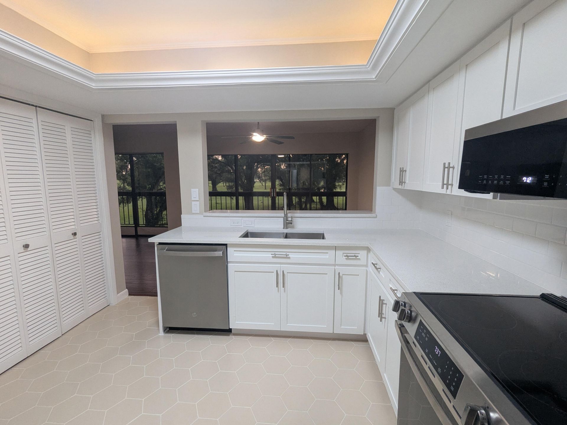 9460 Meadowood Drive, Unit 203, Fort Pierce, FL 34951 Photo