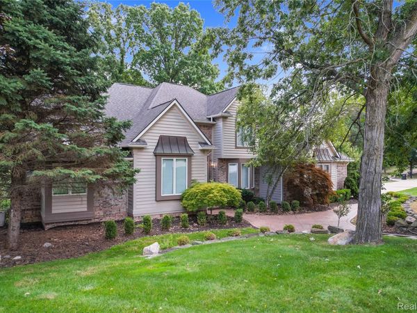 21720 Heatheridge Lane , Farmington Hills, Mi 48167