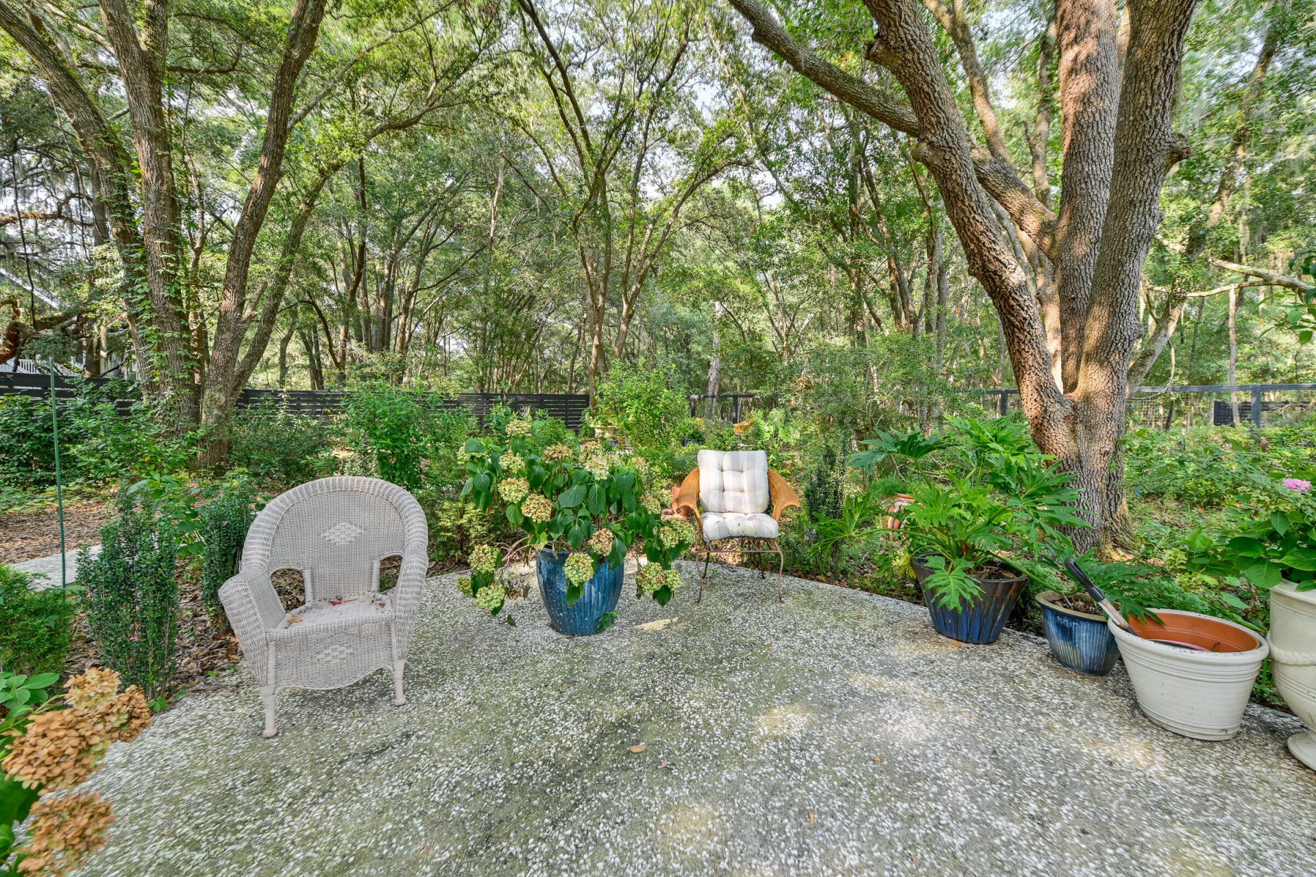 9 Bajala Drive East Photo 4
